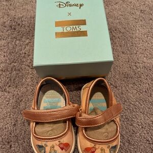 Disney Toddler Toms, size 3